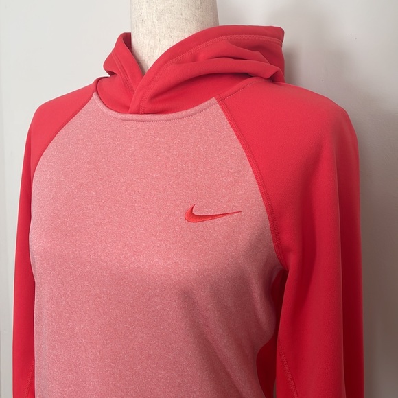 Nike Women's Therma-Fit Sweatshirt - Picture 2 of 11
